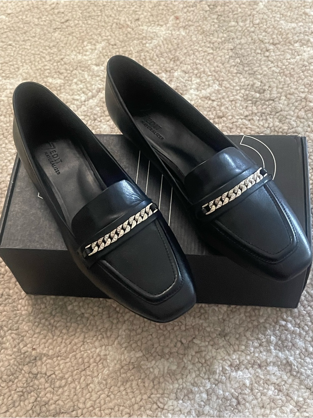 Naturalizer Black Leather Chain-Trim Loafers